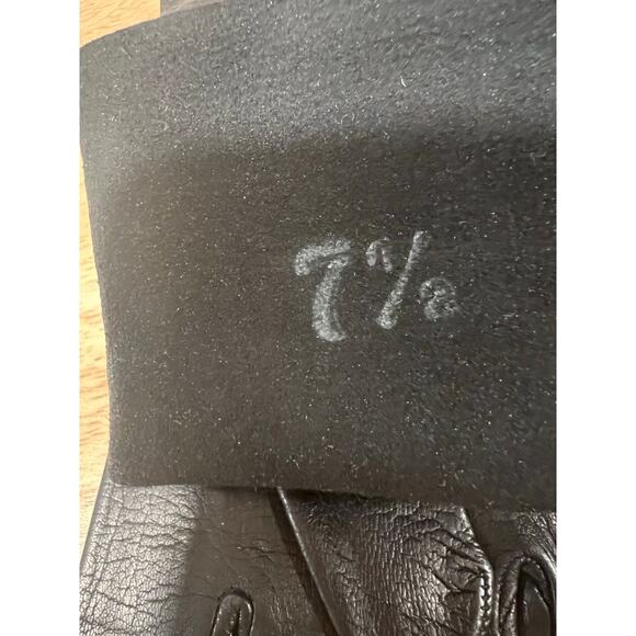 Vintage Dainty Soft Black Leather Gloves Long Small JL - Picture 8 of 9